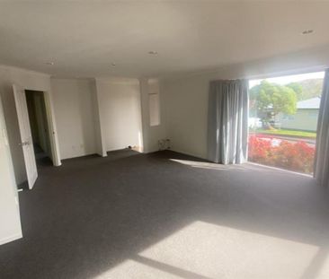 Modern Living - Photo 1