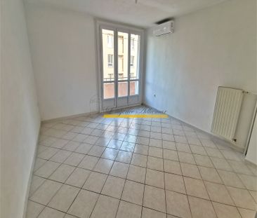 À Montélimar, appartement Type 3 à louer avec balcon - Photo 4