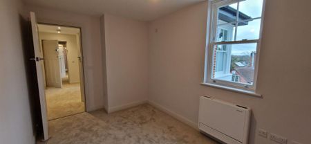 2 bedroom apartment to rent - Photo 4