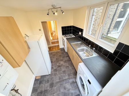 1 Bed Flat, Malpas Road, SE4 - Photo 4