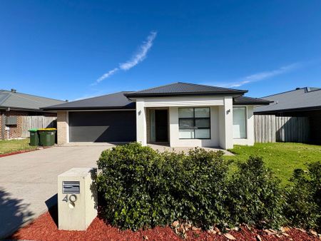 40 Wirraway Street, Thornton - Photo 2