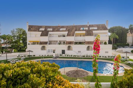 Alquiler Apartamento en Nueva Andalucía, Marbella - Photo 3