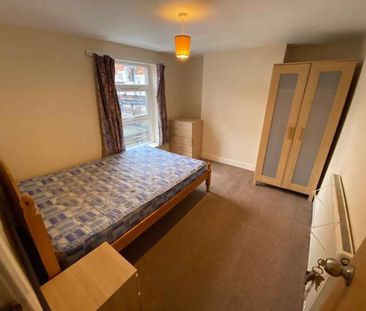 Didsbury village apartment Room 1 - Photo 4