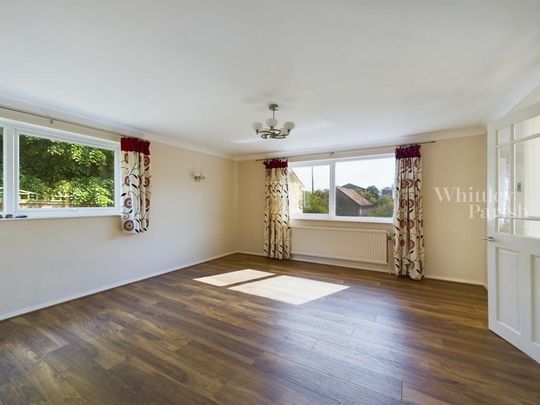 4 bedroom detached house to rent - Photo 1