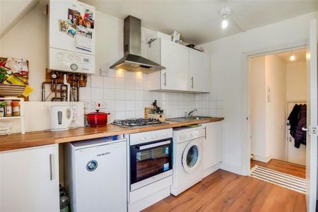 1 bedroom flat to rent - Photo 5
