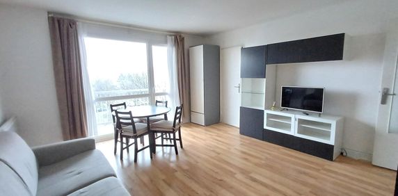 location Appartement T1 DE 31m² À CRETEIL - Photo 2