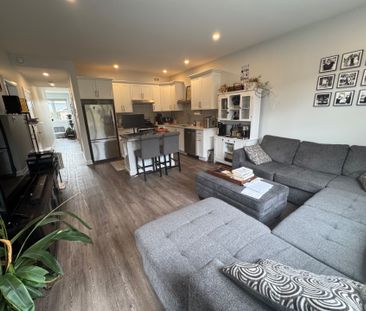 For Lease - 43 Senators Gate Drive Unit# 5, Perth, Ontario - Photo 1