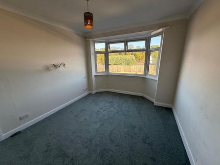 3 bedroom detached house to rent - Photo 4