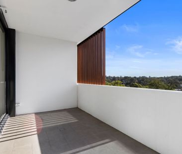 Luxury Apartment in Prime Location - Photo 2