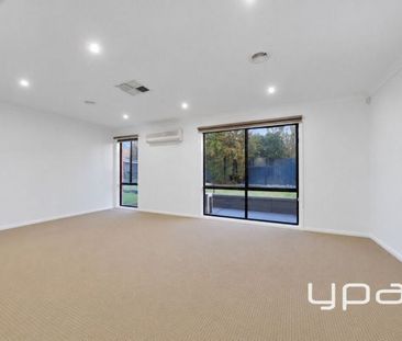Renovated 4-Bedroom Family Home with Solar Savings & Premium Outdoo... - Photo 1