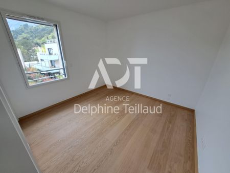 Location Appartement 3 pièces 69m² CORENC 38700 - Photo 4