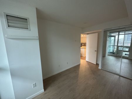 For Lease - 231 Fort York Boulevard Unit# 917, Toronto, Ontario - Photo 4