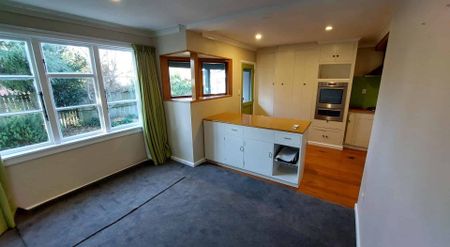 Timeless Charm! - Photo 2