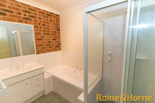 2/63 Gipps street, Dubbo, NSW 2830 - Photo 1