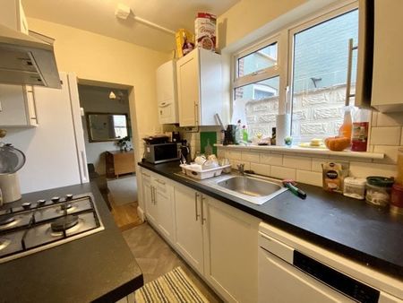 Churchill Road, NR3 4PY - Photo 3