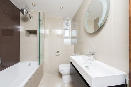 Blythe Road, London, W14 flat to rent - Photo 5