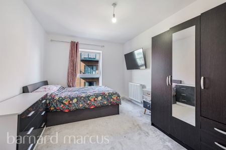 Thimble Crescent, Wallington - Photo 2