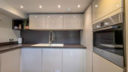3 bedroom apartment to rent - Photo 5