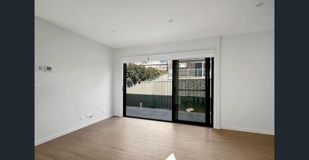 3-Bedroom Townhouse - Photo 1