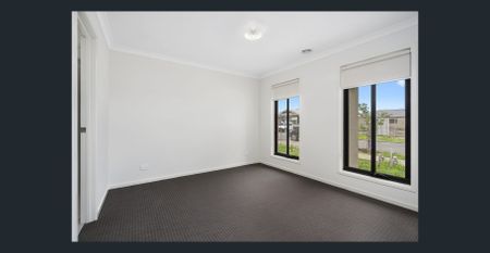 Stylish home in ideal location - Photo 2