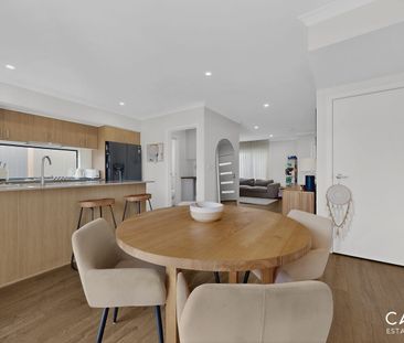 Modern 3-Bedroom Townhouse in Prime Botanic Ridge Location - Photo 2