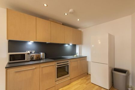 2 bedroom apartment to rent - Photo 4