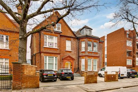 2 bedroom flat in Hampstead - Photo 2