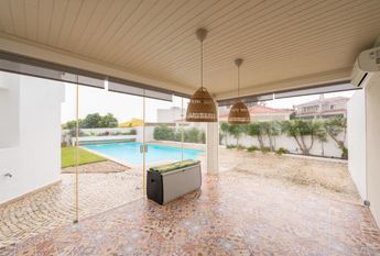 4 Bedroom House with swimming pool, Quinta da Beloura, Sintra