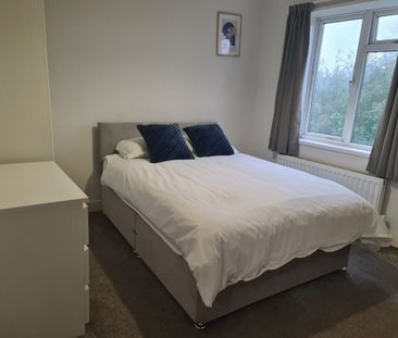 1 bed House Share - To Let - Photo 3