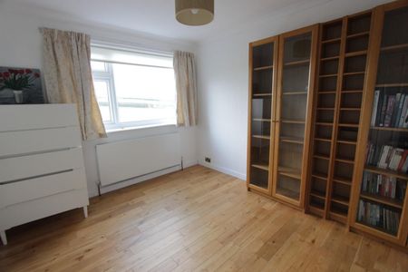 3 bedroom House To Let Total Size: 1314 SQ FT - Photo 2