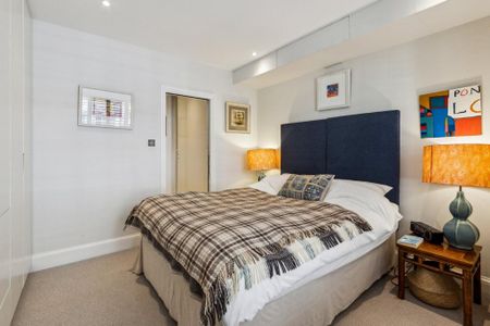 3 bedroom mews to rent - Photo 5