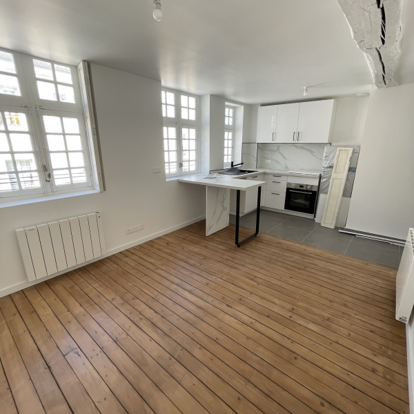 Location Appartement 1 pièce 24m² - Photo 1