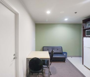 Stafford House Living - Photo 4