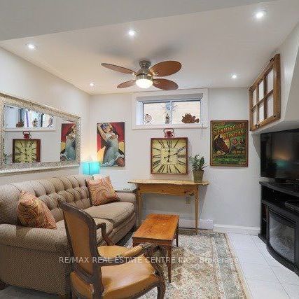 1 Hiawatha Road #Lower - Photo 1