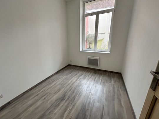 Appartement rénové à neuf avec belle terrasse et jardinet au calme - Photo 1