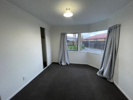 Recently Refurbished - Papamoa - Photo 4