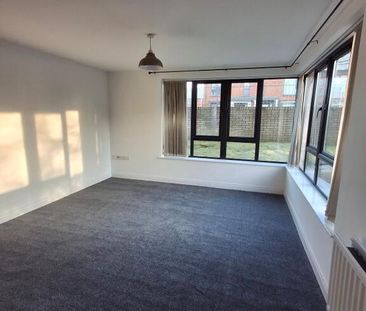 2 Skye Buildings, Drumadoon Square, Dundonald, Belfast, BT16 2QN - Photo 2