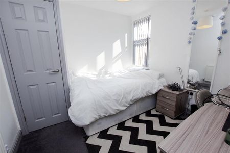 7 bedroom house to rent - Photo 5