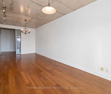 2 Gladstone Lofts , #605 - Photo 6