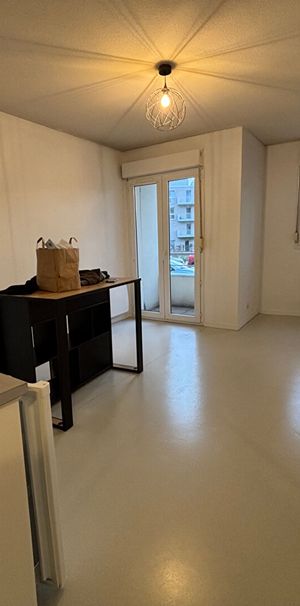 Location Appartement 1 pièce 23m² - Photo 1