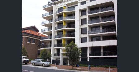 2 bedrooms unit close to train station - Photo 5