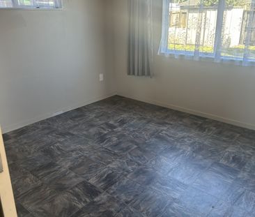 Cute One-Bedroom Home - Photo 3