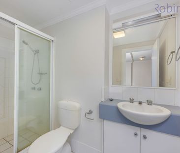 Contemporary one bedroom apartment located on 2nd floor of 'Essingt... - Photo 5