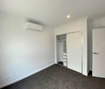 3/12 Clunes Street, Kingsbury VIC 3083 - Photo 4