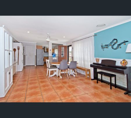 34 Federation Drive, Bethania, Qld 4205 - Photo 2