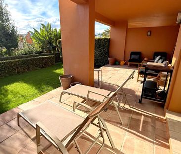 Apartamento planta baja en alquiler en Estepona - Foto 5