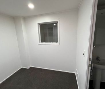 Two Bedroom Apartment in the CBD - Photo 5