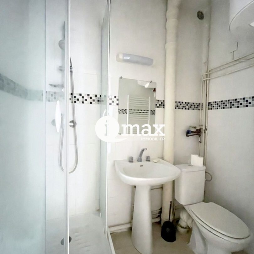 Location Appartement COURBEVOIE - - Photo 1