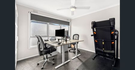 Spacious Family Home - Photo 5