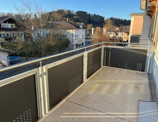 Helle 3-Zimmer Wohnung mit Balkon in Prien am Chiemsee, 85 qm - Foto 1